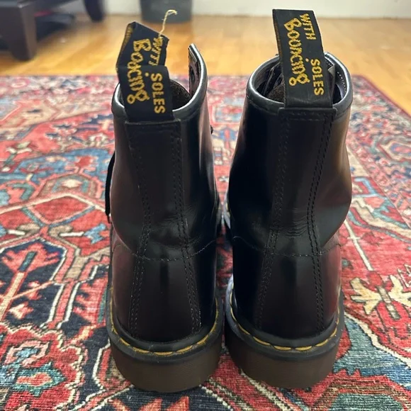 Dr. Martens Black Leather Boots MADE IN ENGLAND - Picture 3 of 9